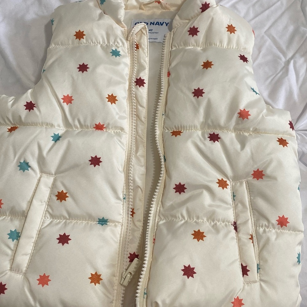 Old navy puffer vest -4T